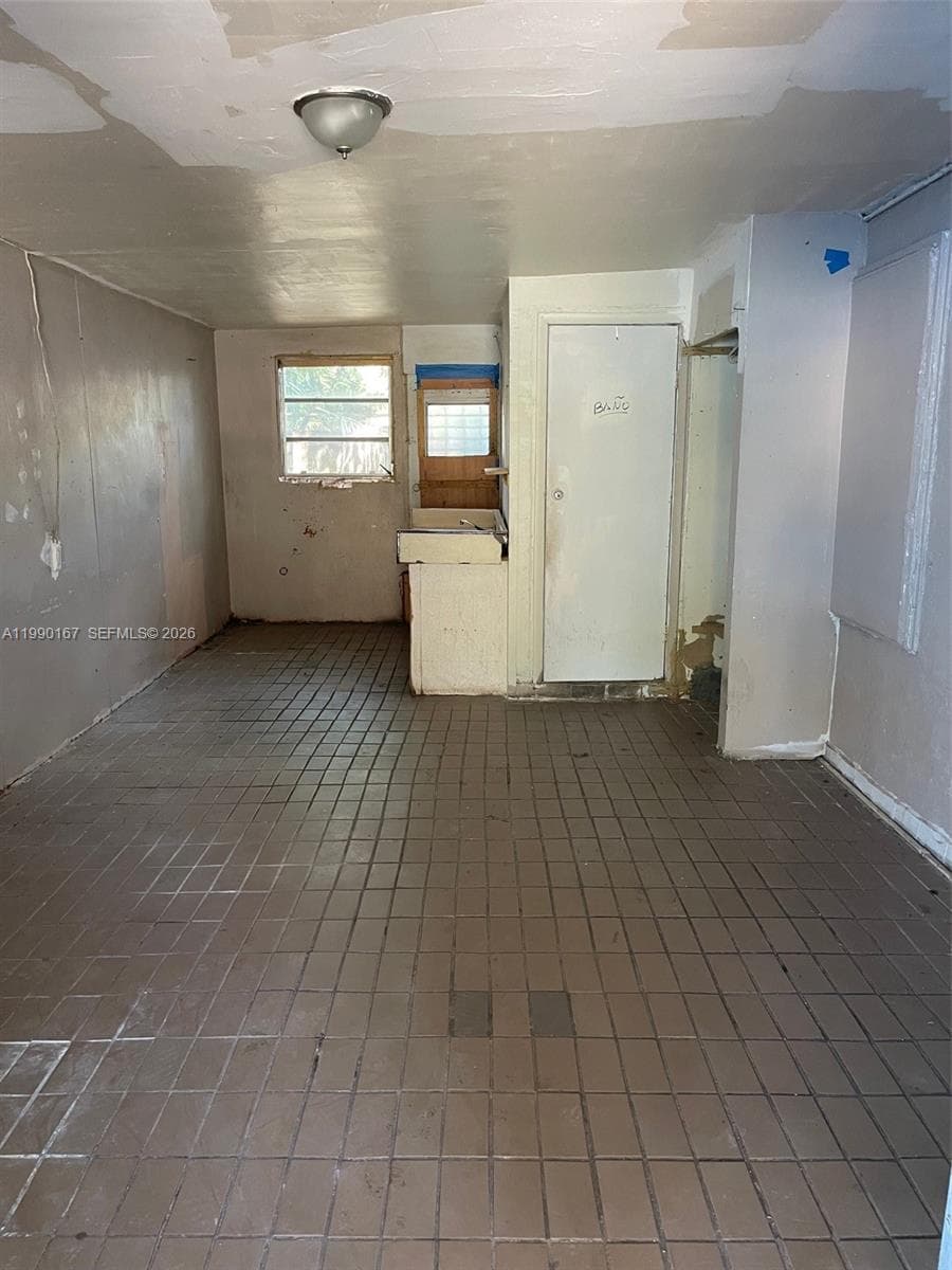 43 NW 58th St, Miami FL 33127 — 12