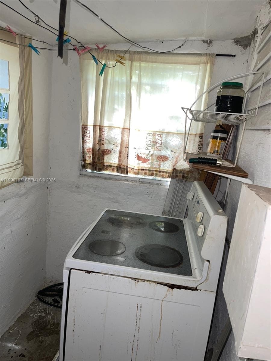 43 NW 58th St, Miami FL 33127 — 9