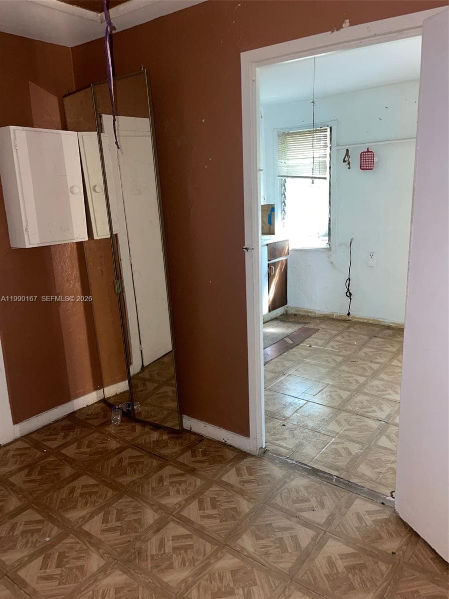 43 NW 58th St, Miami FL 33127 — 10
