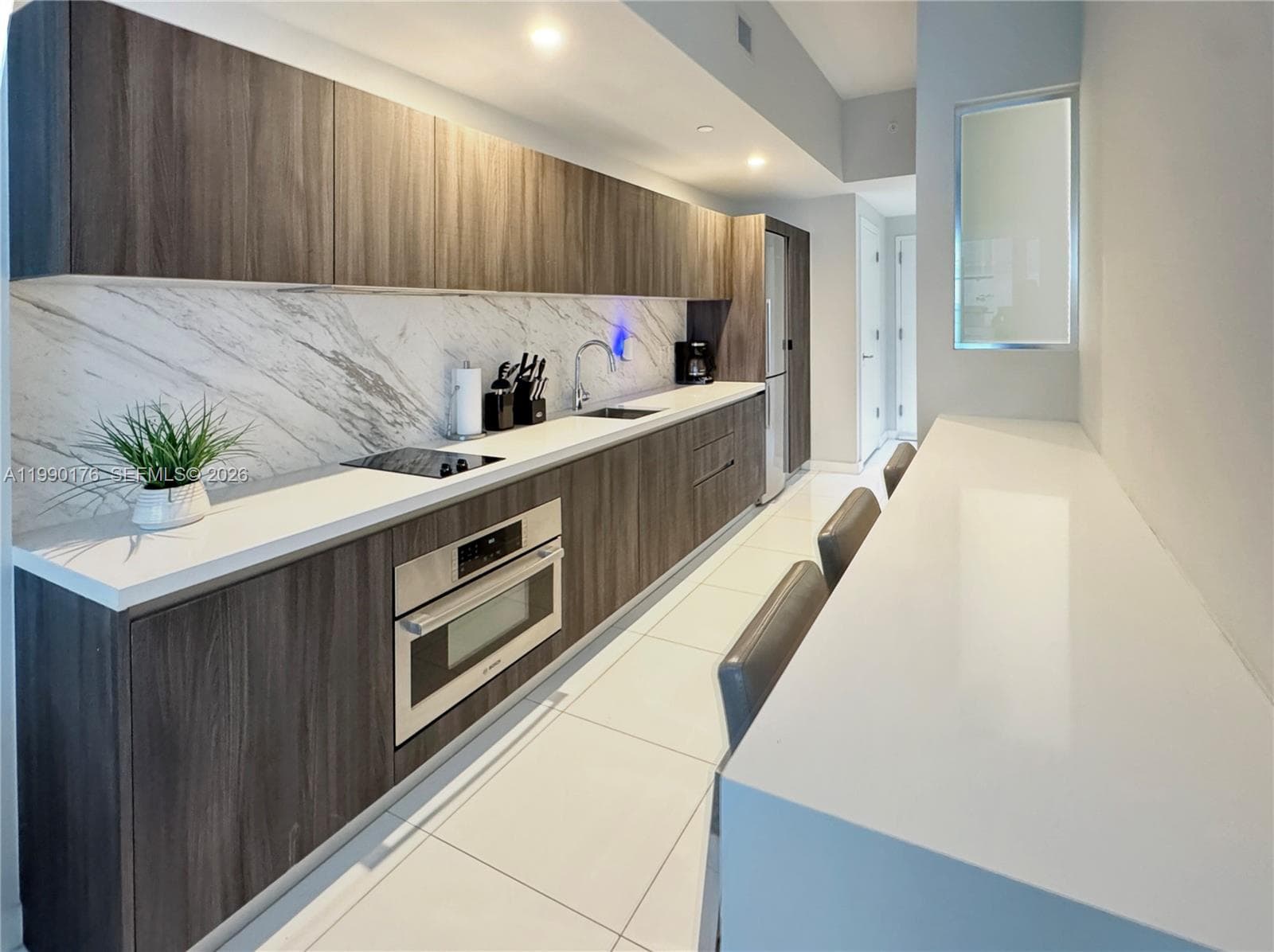 851 NE 1st Ave # 302, Miami FL 33132 — 6