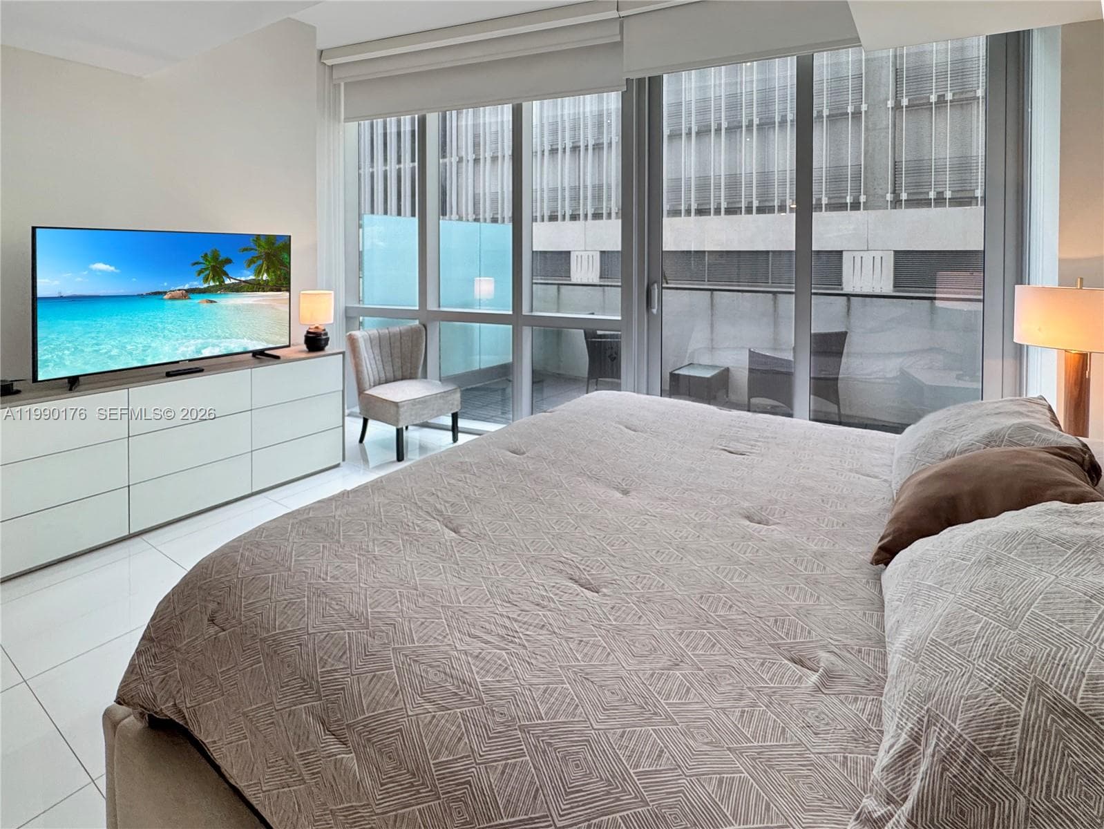 851 NE 1st Ave # 302, Miami FL 33132 — 3