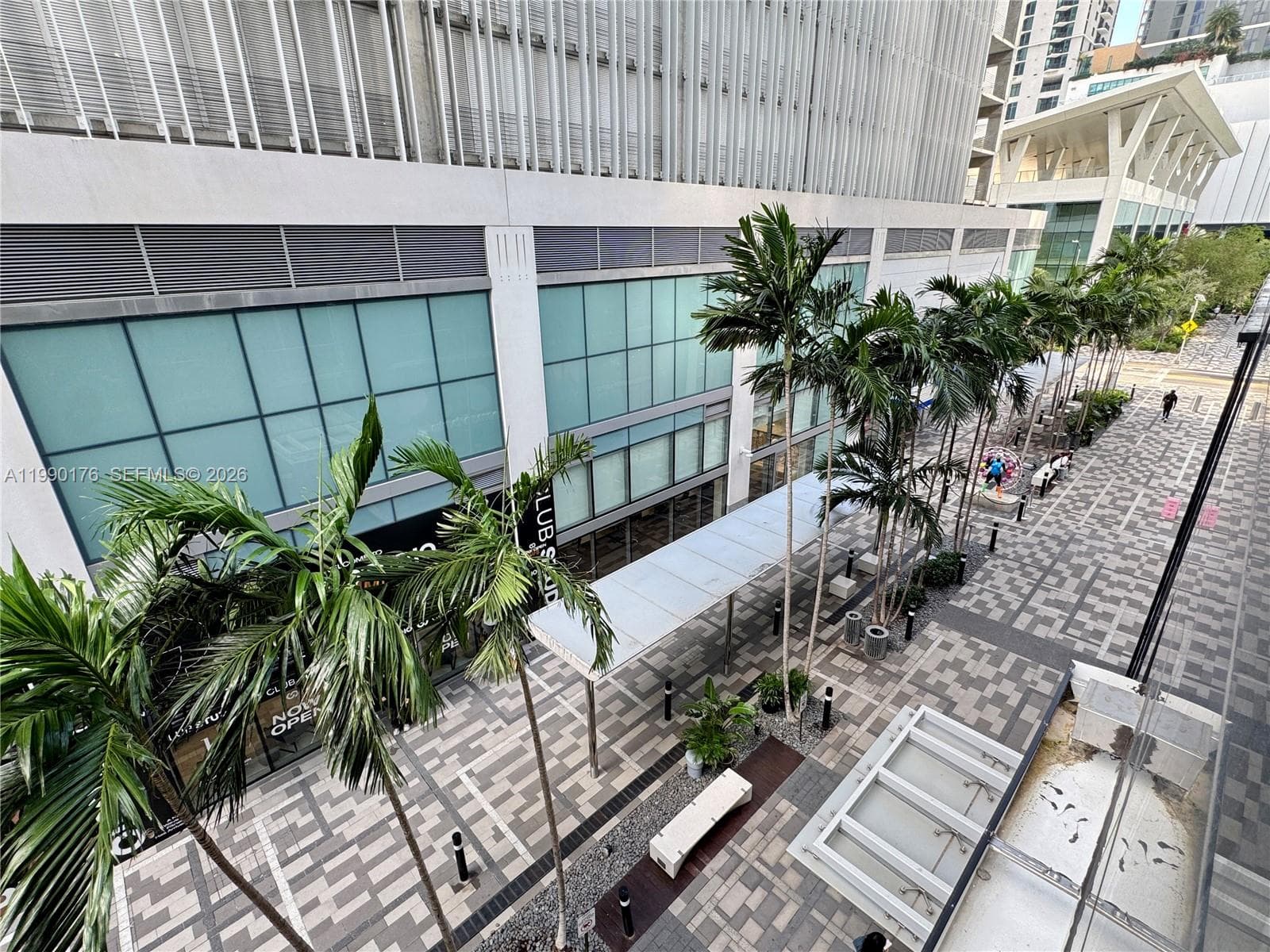 851 NE 1st Ave # 302, Miami FL 33132 — 14