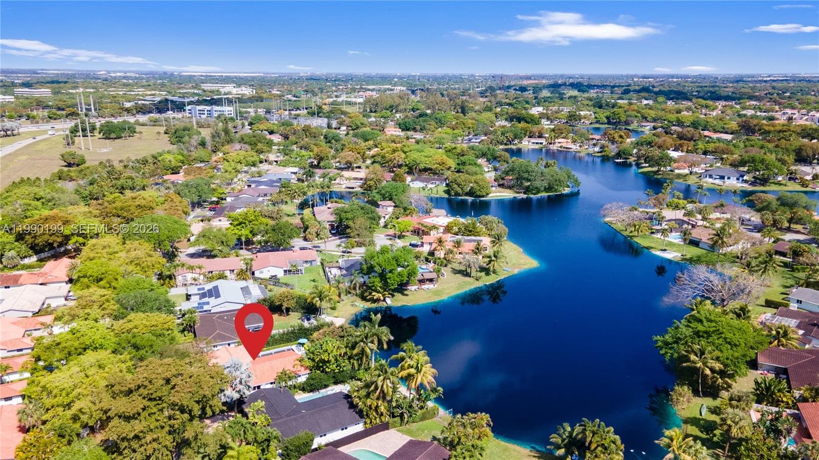 7327 Sabal Dr, Miami Lakes FL 33014 — 42