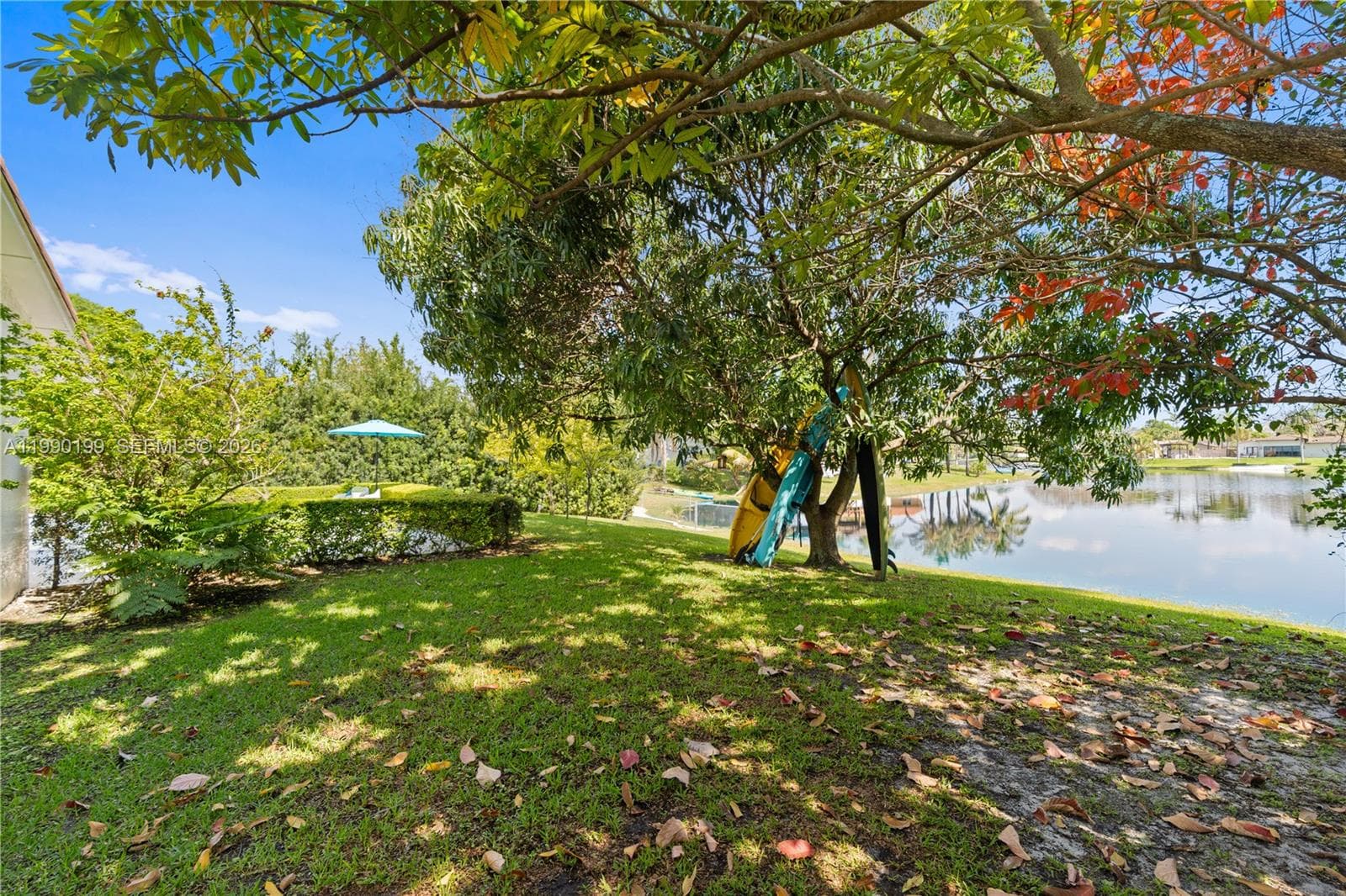 7327 Sabal Dr, Miami Lakes FL 33014 — 37