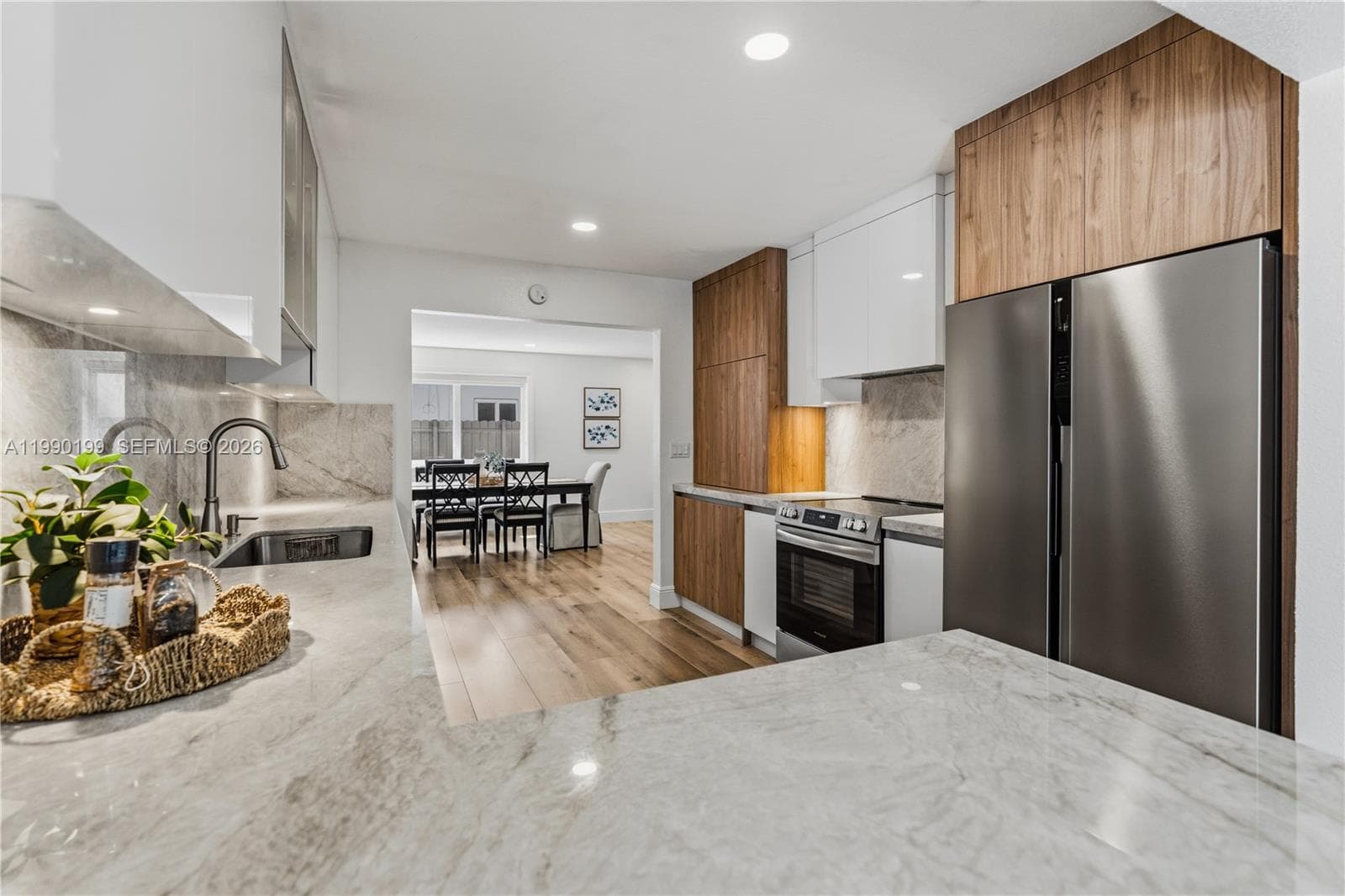 7327 Sabal Dr, Miami Lakes FL 33014 — 11