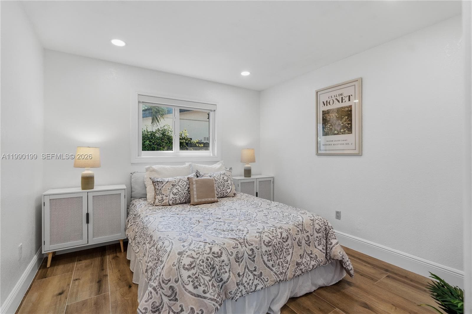 7327 Sabal Dr, Miami Lakes FL 33014 — 25