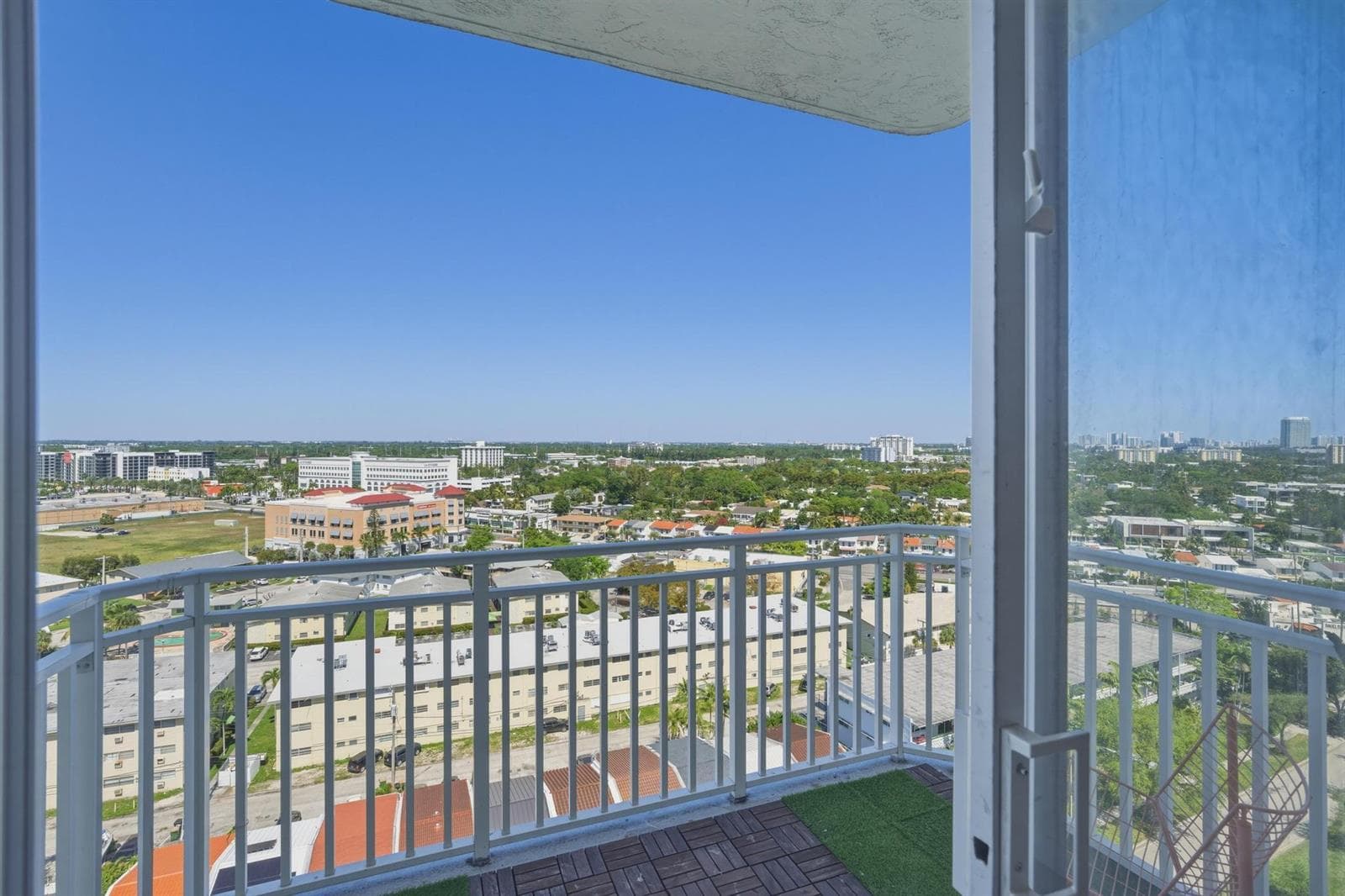 2100 Sans Souci Boulevard # A1507, North Miami FL 33181 — 5