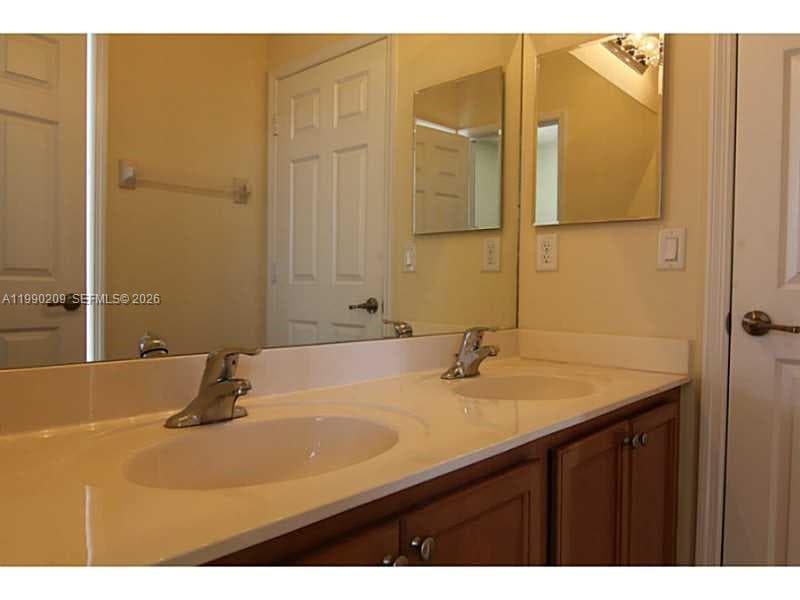 11277 NW 44th Ter, Doral FL 33178 — 14