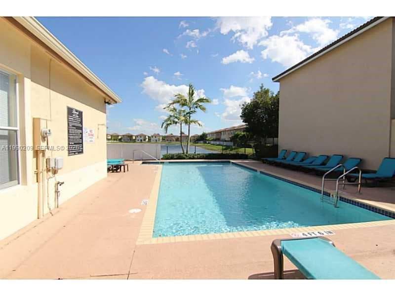 11277 NW 44th Ter, Doral FL 33178 — 25