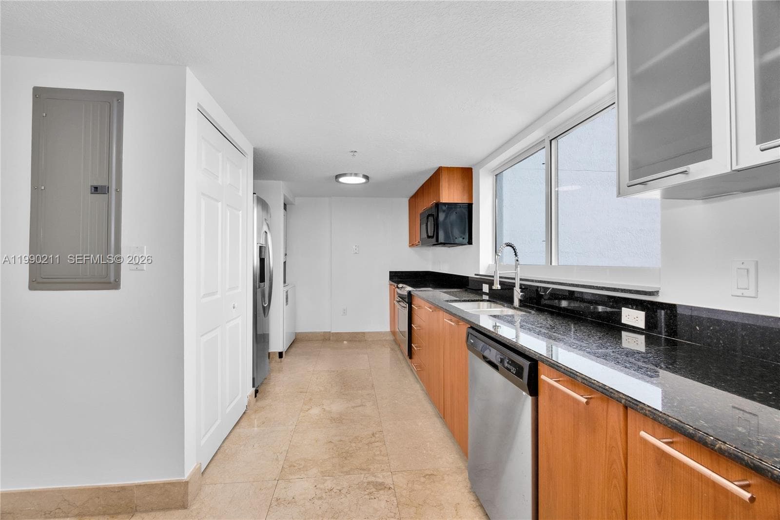 1800 N Bayshore Dr # 1901, Miami FL 33132 — 10