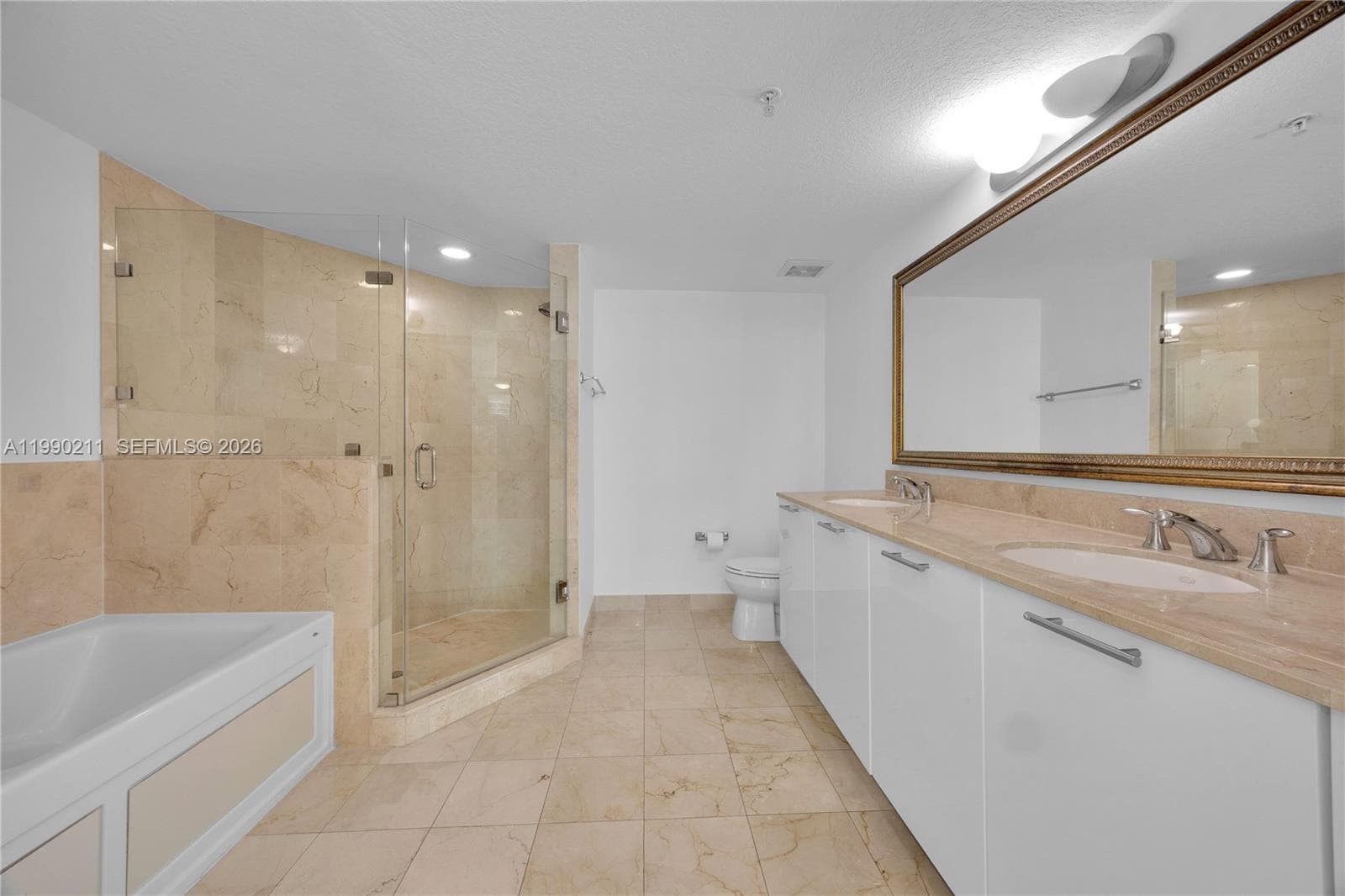 1800 N Bayshore Dr # 1901, Miami FL 33132 — 14