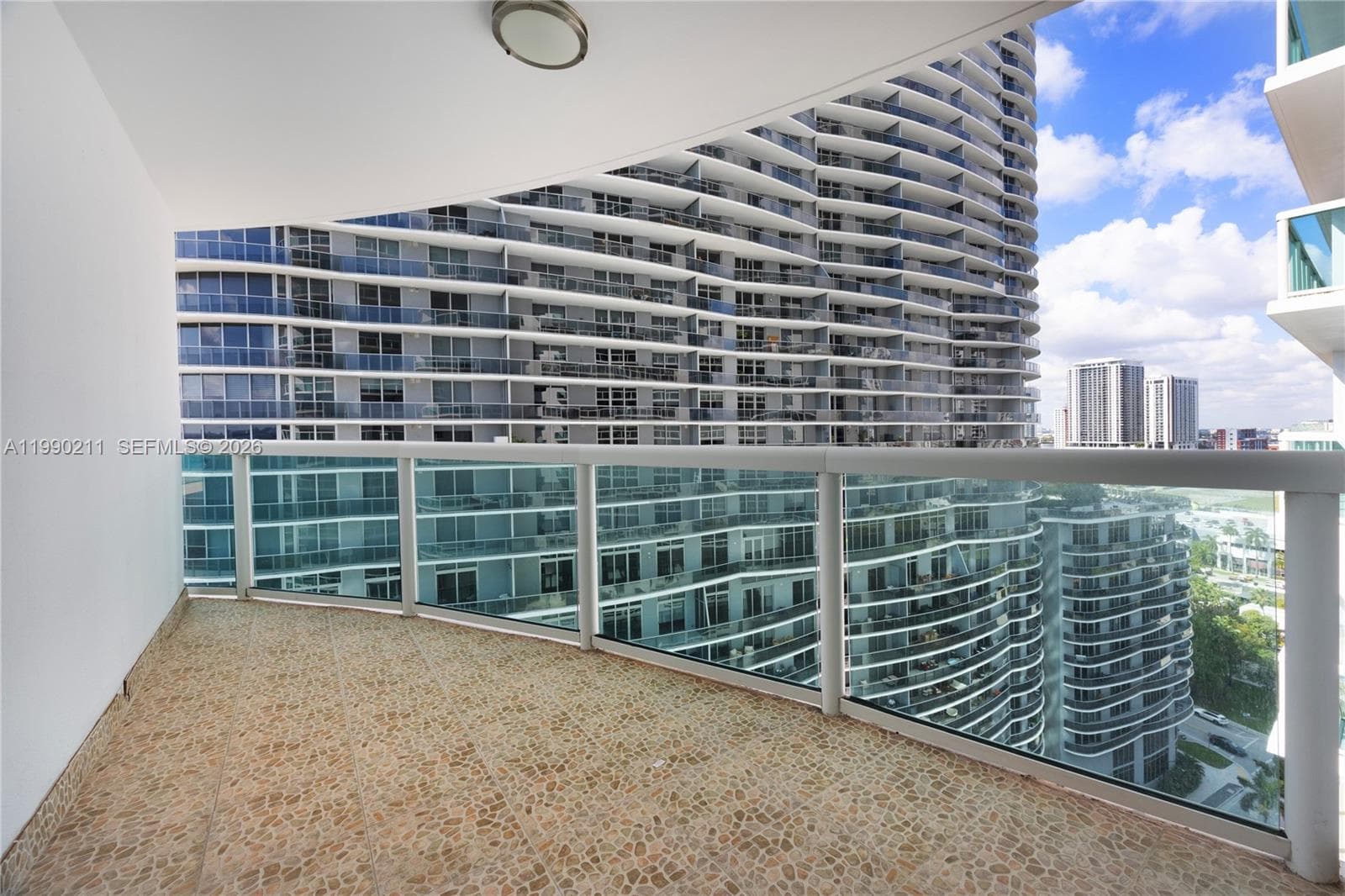 1800 N Bayshore Dr # 1901, Miami FL 33132 — 18