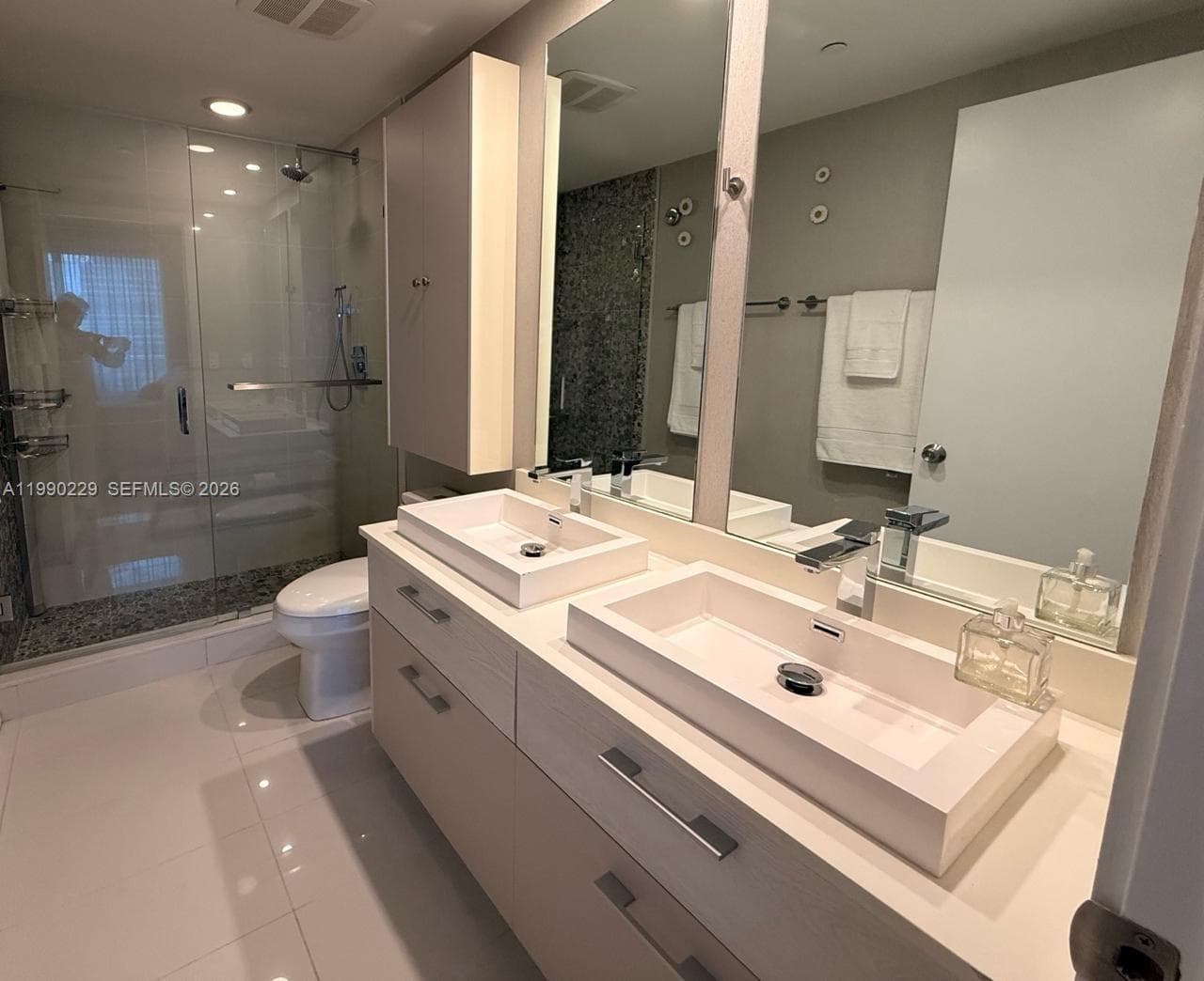 45 SW 9th St # 1401, Miami FL 33130 — 12
