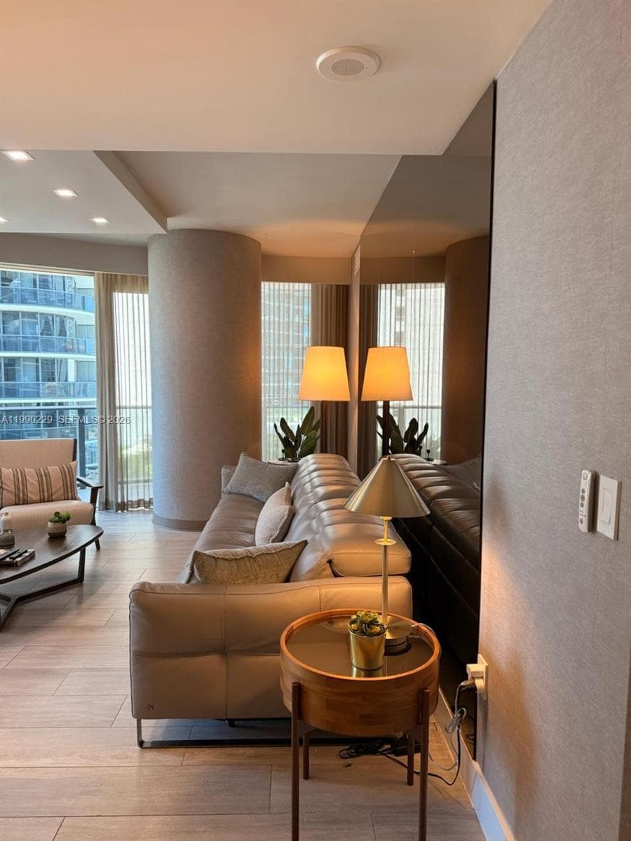 45 SW 9th St # 1401, Miami FL 33130 — 7