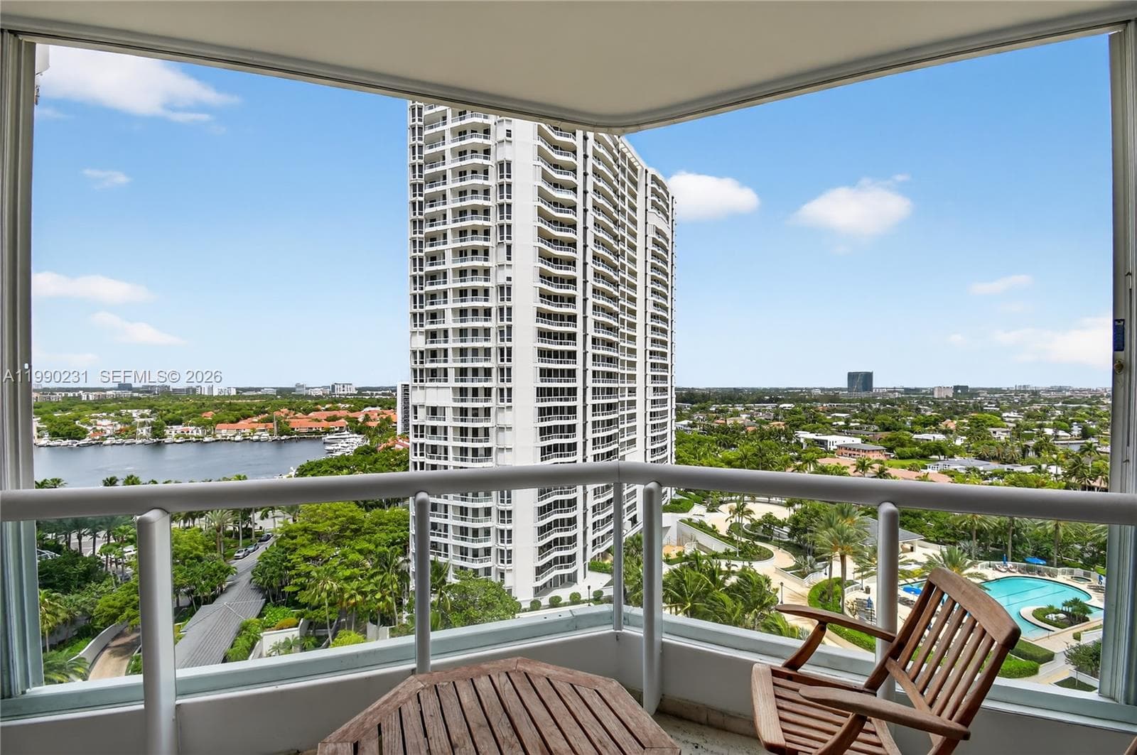 21150 Point Pl # 1505, Aventura FL 33180 — 33