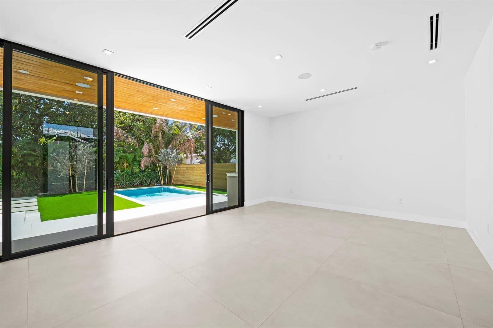 2324 SW 26th Street, Miami FL 33133 — 9