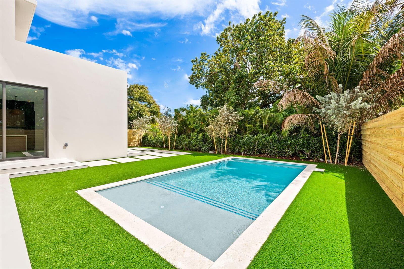 2324 SW 26th Street, Miami FL 33133 — 36