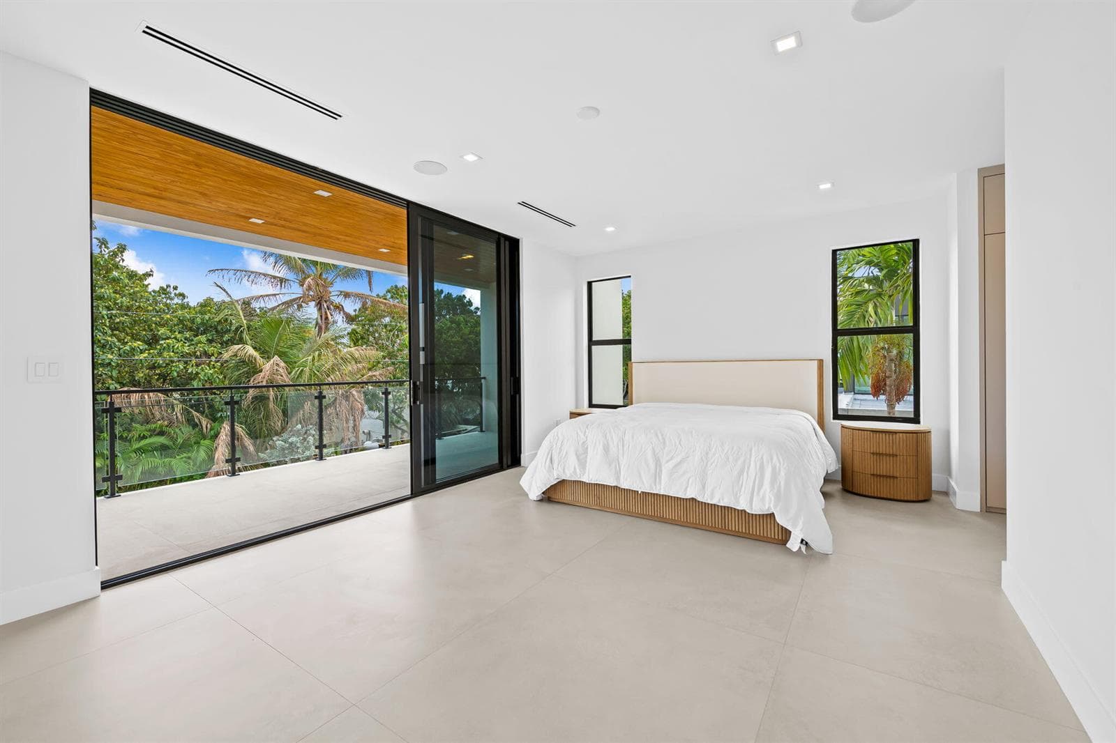 2324 SW 26th Street, Miami FL 33133 — 19