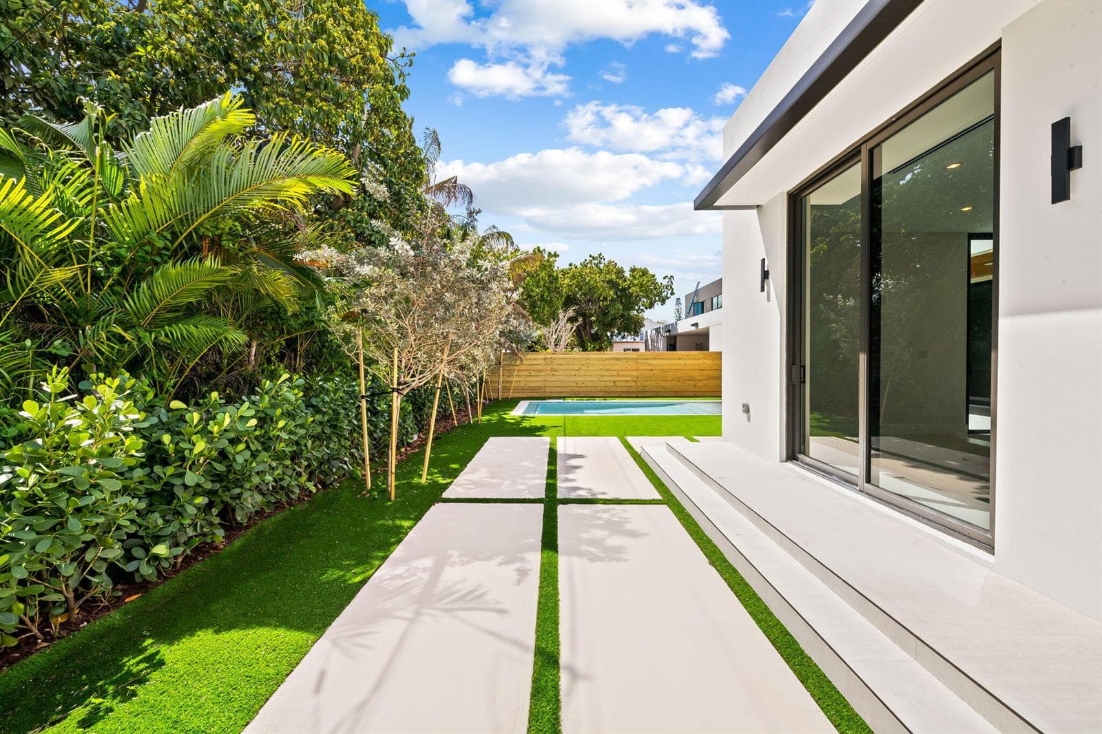 2324 SW 26th Street, Miami FL 33133 — 39