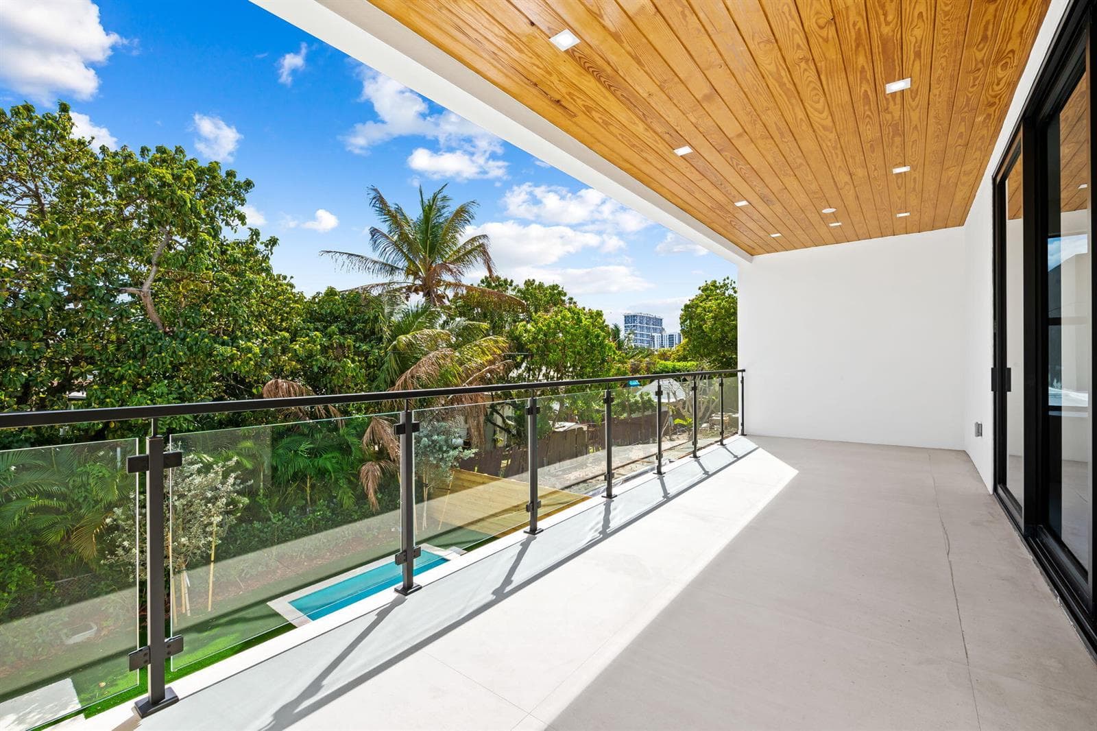 2324 SW 26th Street, Miami FL 33133 — 21