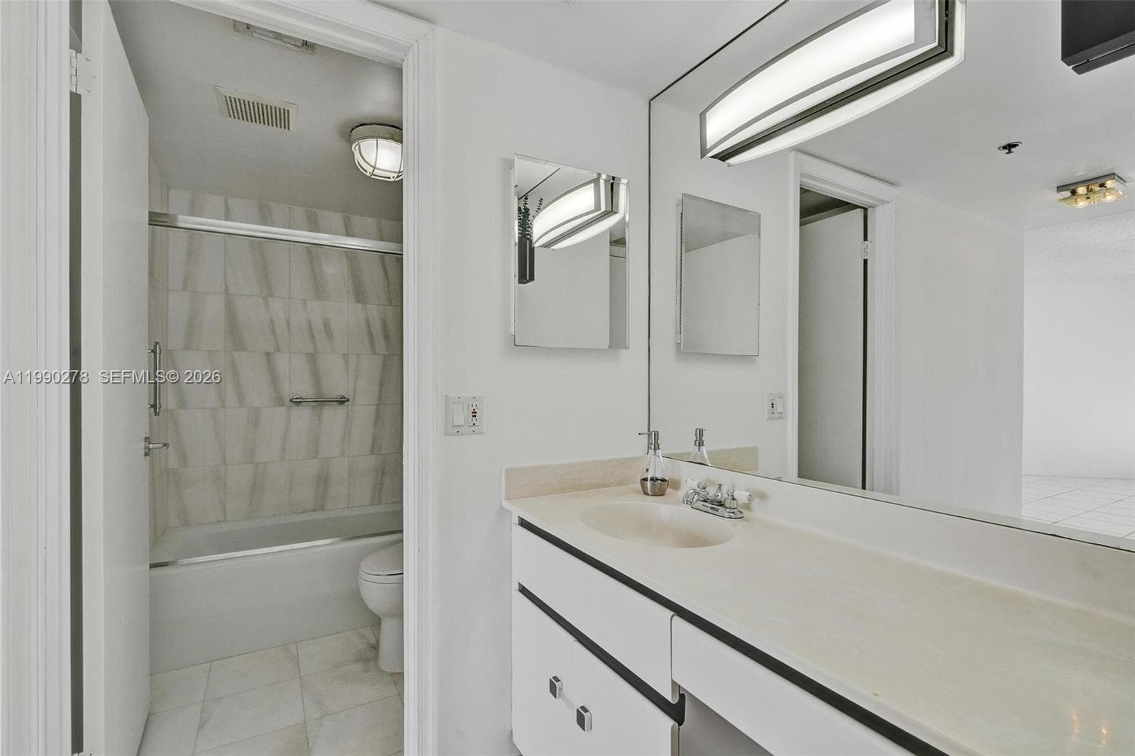 6767 Collins Ave # 304, Miami Beach FL 33141 — 29
