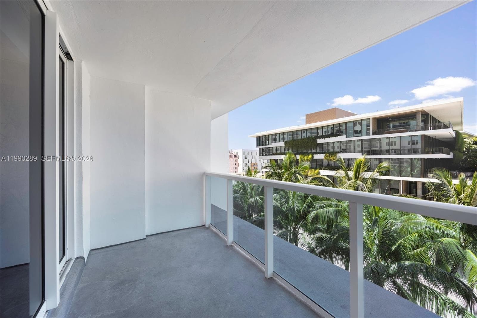 2301 Collins Ave # 526, Miami Beach FL 33139 — 23