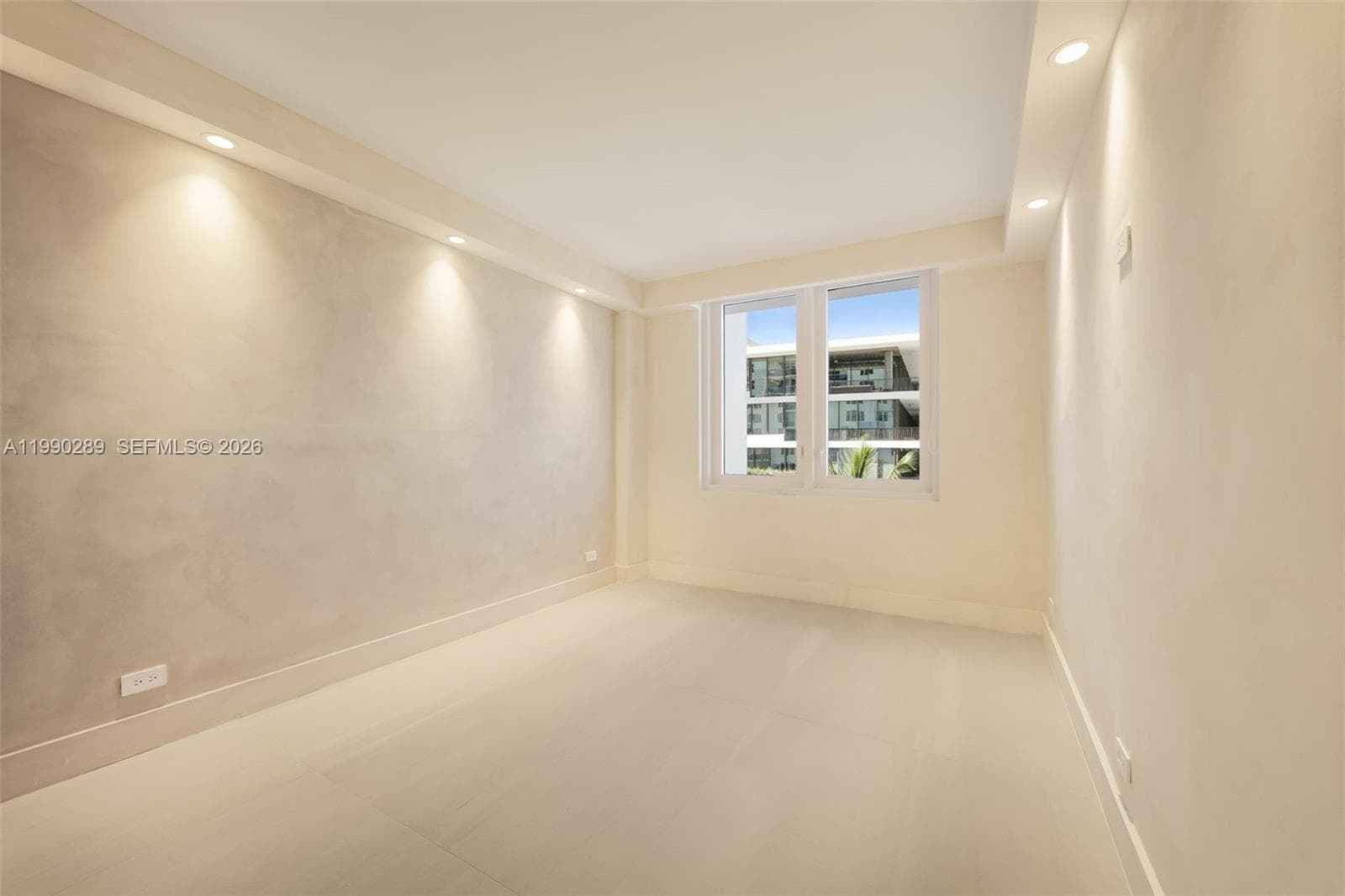 2301 Collins Ave # 526, Miami Beach FL 33139 — 13