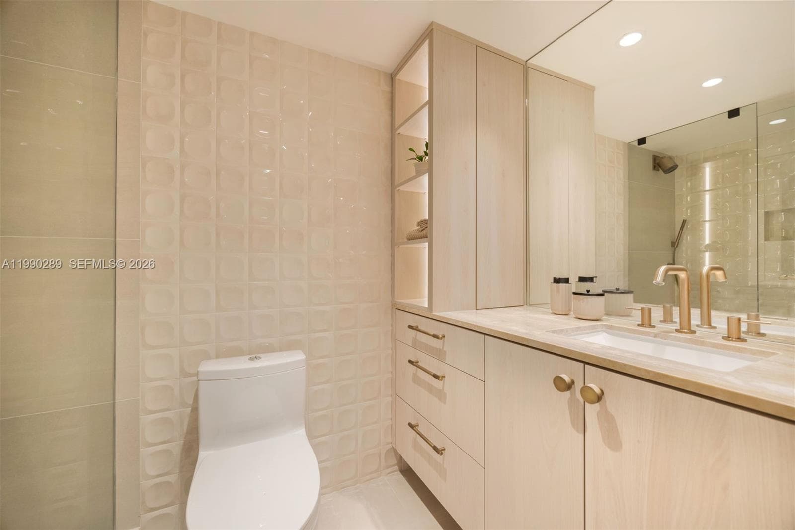 2301 Collins Ave # 526, Miami Beach FL 33139 — 16