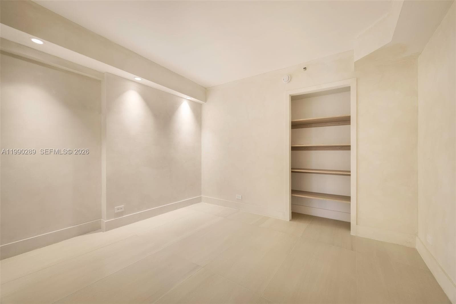 2301 Collins Ave # 526, Miami Beach FL 33139 — 21
