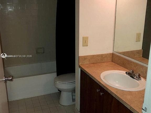 7235 NW 179th St # 103, Hialeah FL 33015 — 3