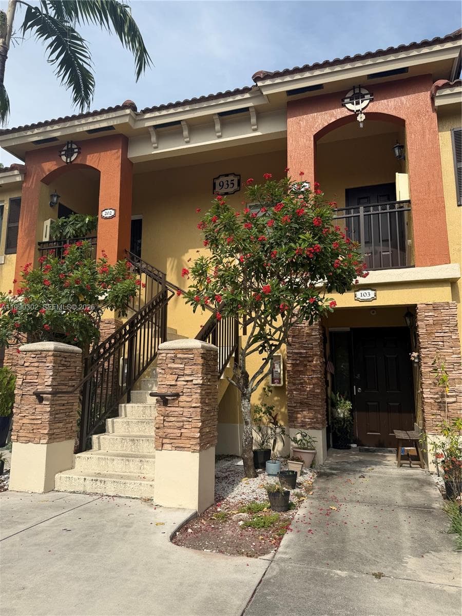 935 NE 33rd Ter # 203, Homestead FL 33033 — 6