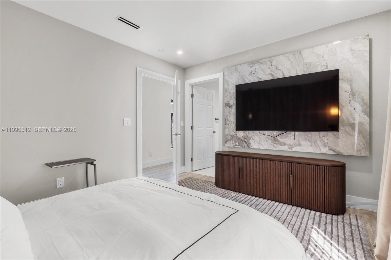 116 W 1st Ct, Miami Beach FL 33139 — 34