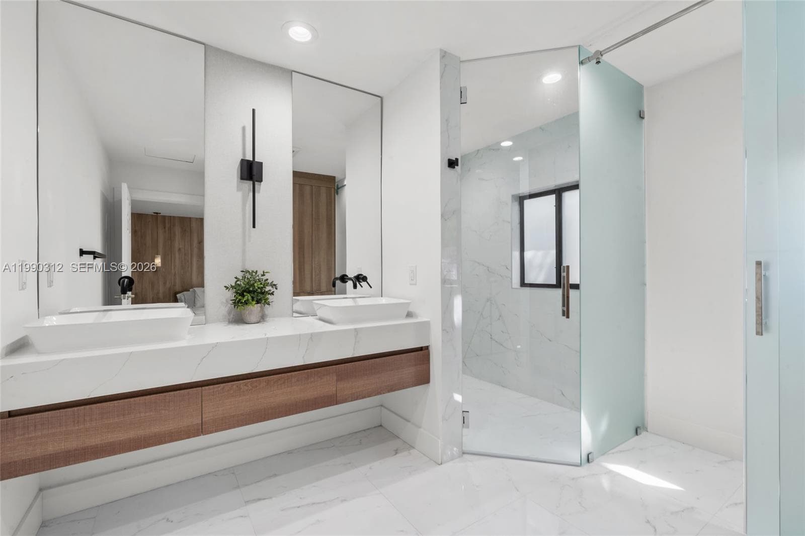 116 W 1st Ct, Miami Beach FL 33139 — 35