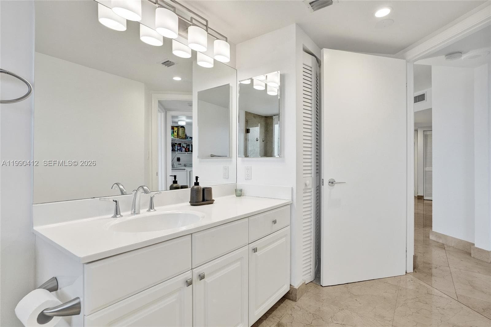 3598 Yacht Club Dr # 702, Aventura FL 33180 — 38