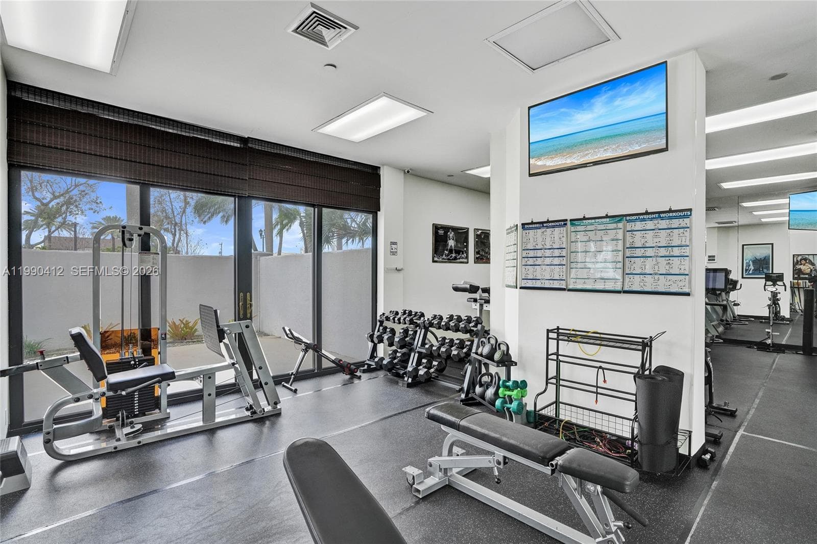 3598 Yacht Club Dr # 702, Aventura FL 33180 — 48