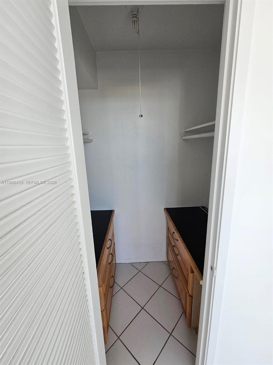 7135 Collins Ave # 1821, Miami Beach FL 33141 — 13