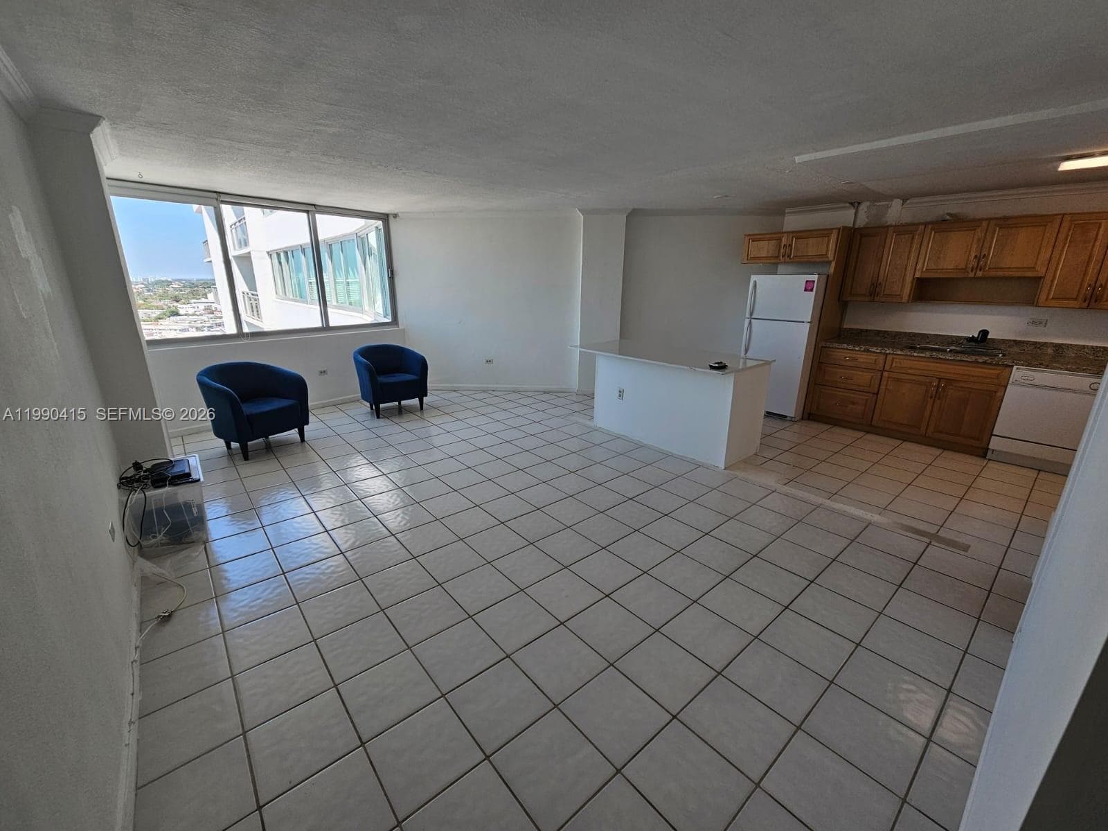 7135 Collins Ave # 1821, Miami Beach FL 33141 — 3