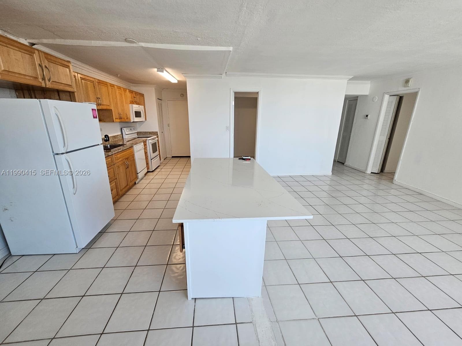 7135 Collins Ave # 1821, Miami Beach FL 33141 — 15