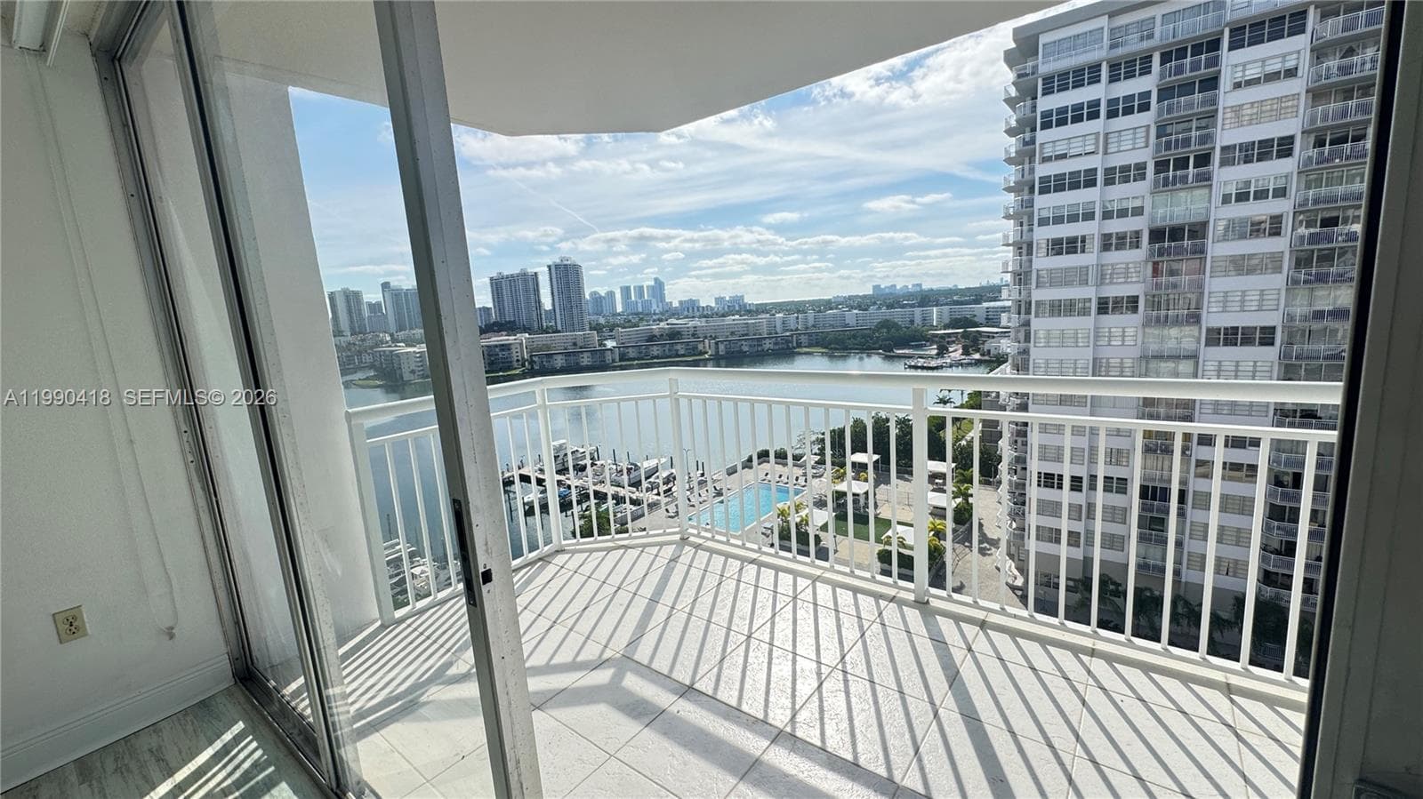 18061 Biscayne Blvd # 1203, Aventura FL 33160 — 23