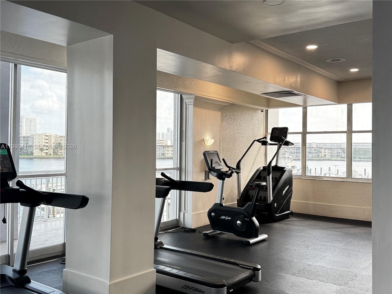 18061 Biscayne Blvd # 1203, Aventura FL 33160 — 42