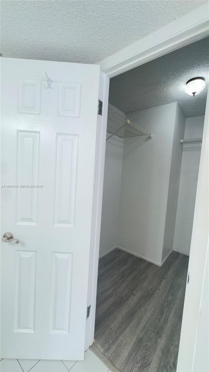 18061 Biscayne Blvd # 1203, Aventura FL 33160 — 17