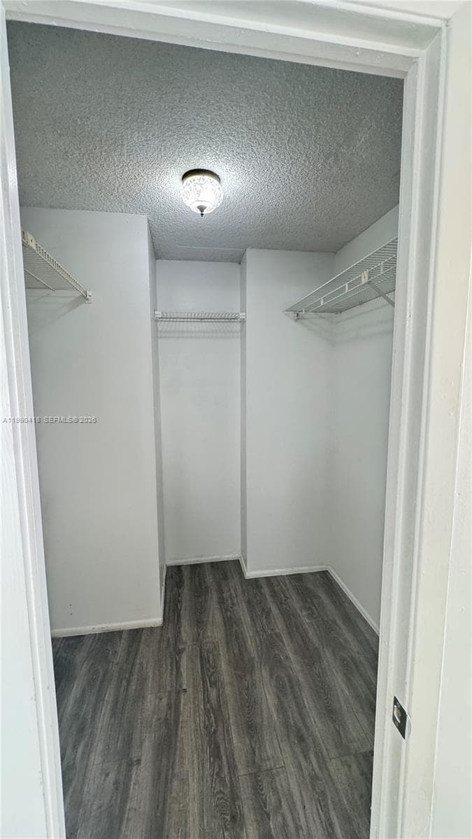 18061 Biscayne Blvd # 1203, Aventura FL 33160 — 16