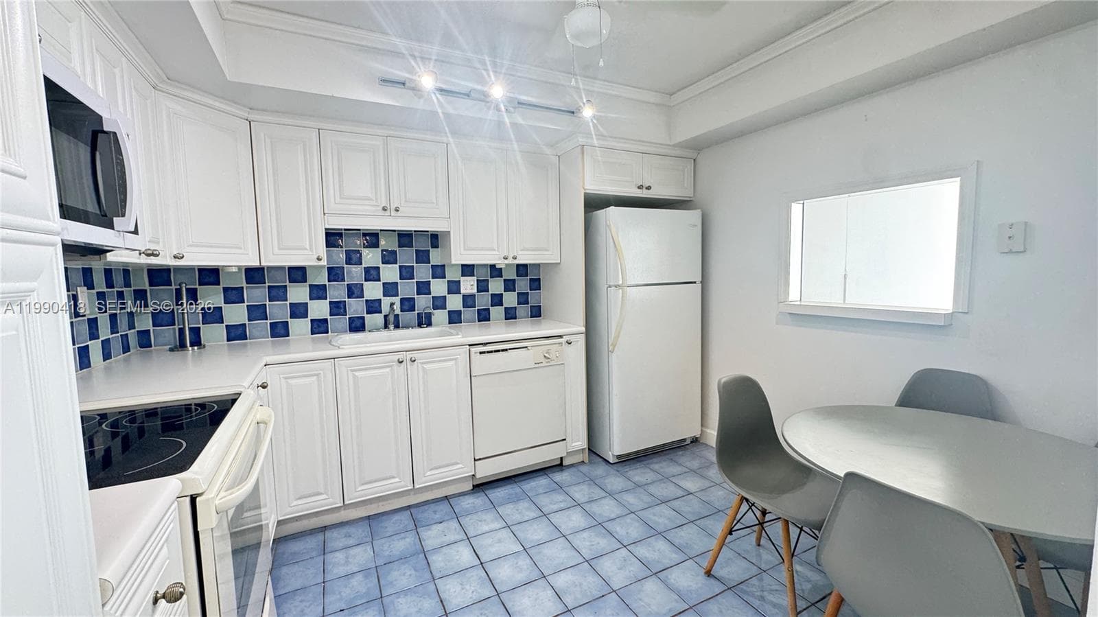 18061 Biscayne Blvd # 1203, Aventura FL 33160 — 5