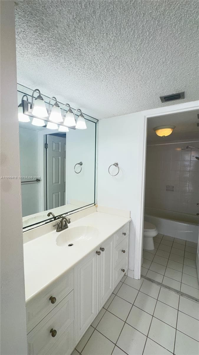 18061 Biscayne Blvd # 1203, Aventura FL 33160 — 18