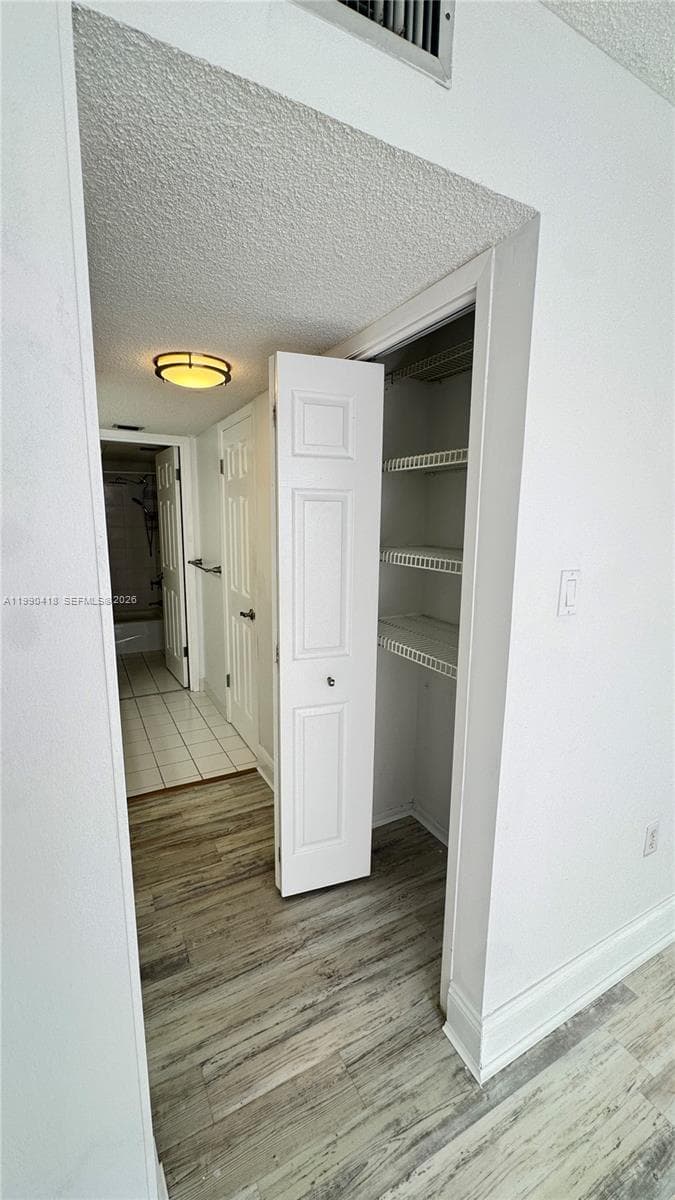 18061 Biscayne Blvd # 1203, Aventura FL 33160 — 19