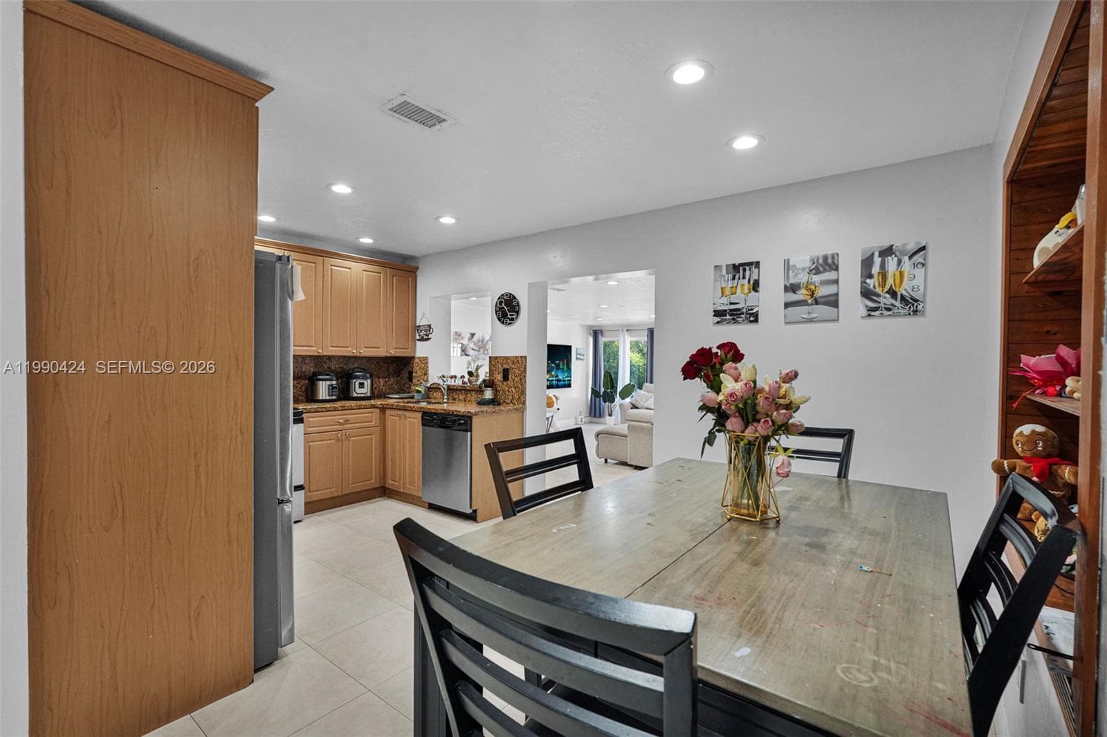 760 E 55th St, Hialeah FL 33013 — 7