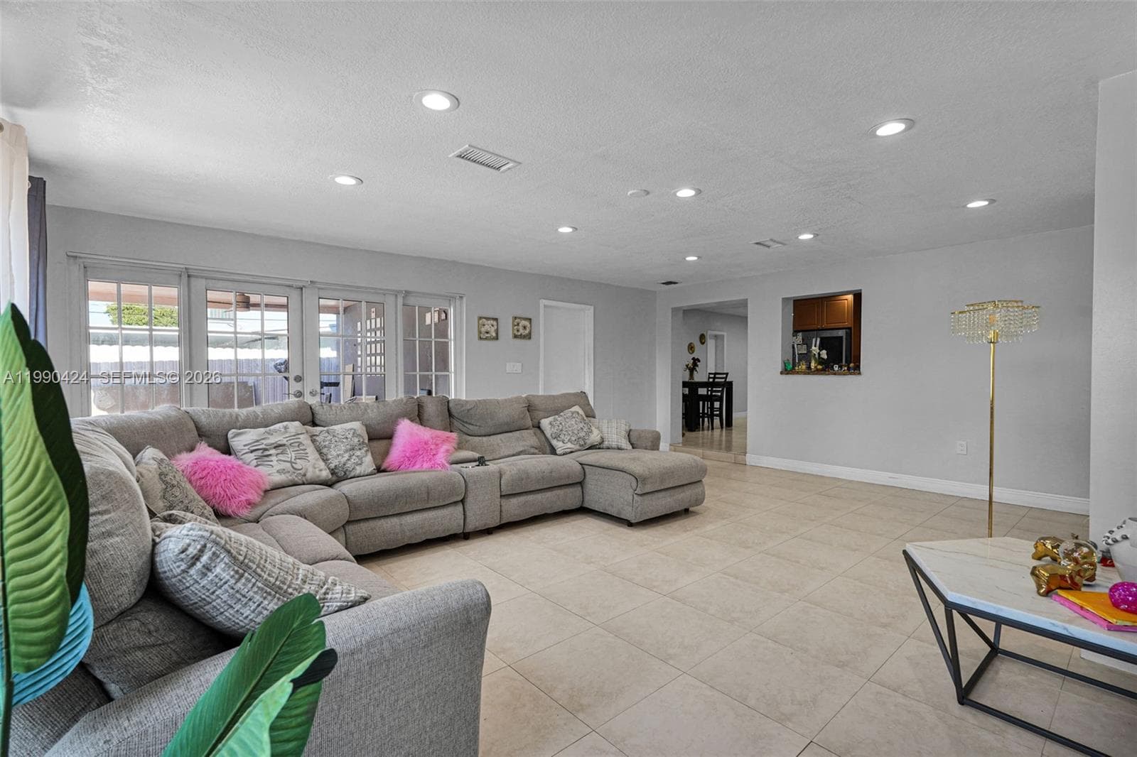 760 E 55th St, Hialeah FL 33013 — 18