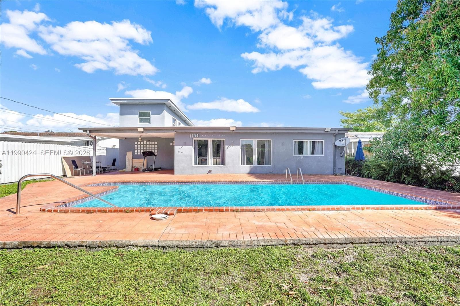 760 E 55th St, Hialeah FL 33013 — 44