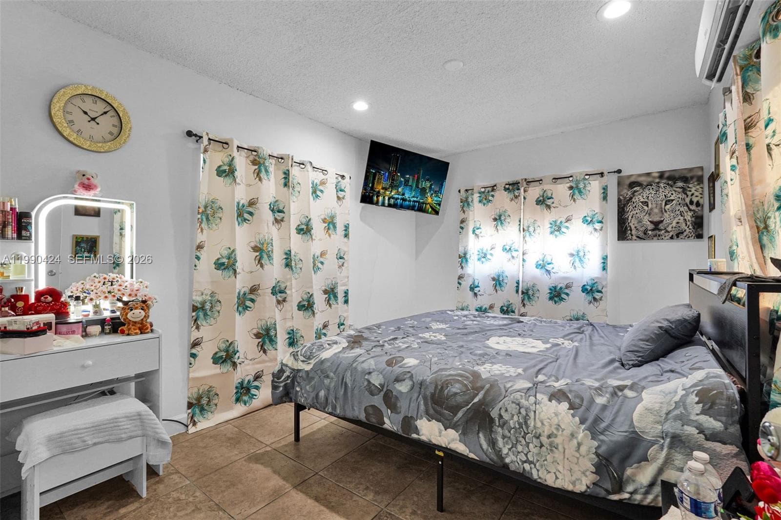 760 E 55th St, Hialeah FL 33013 — 39
