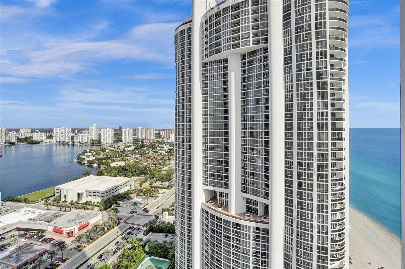 18101 Collins Ave # 4106, Sunny Isles Beach FL 33160 — 31